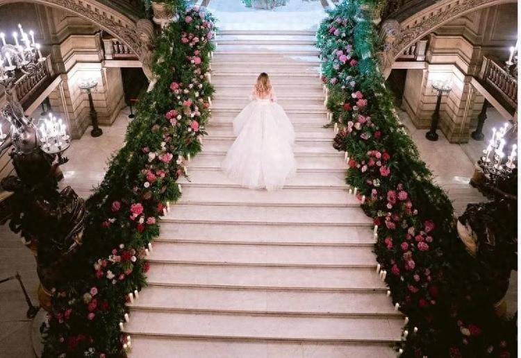 皇冠信用网最新地址_巴黎一些婚礼开始向陌生人售票皇冠信用网最新地址，票价1000元左右，你会买票吗？