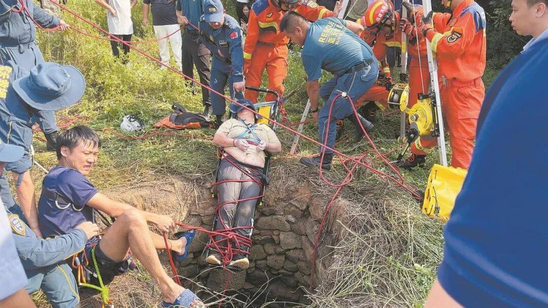 皇冠信用网注册_泉州坠井女子“54小时噩梦”：几条蛇爬身上皇冠信用网注册，双侧肋骨骨折！绝望时靠一个信念坚持活下来……