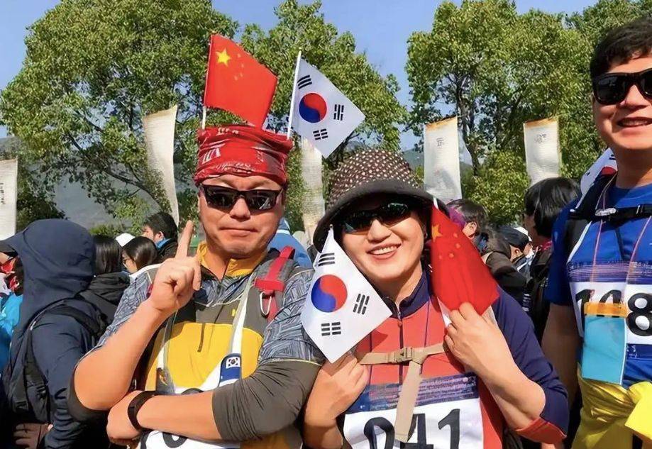 皇冠会员如何申请_国庆中秋期间皇冠会员如何申请，韩国惊现有组织的反华示威，谁在刻意恶心中国人？